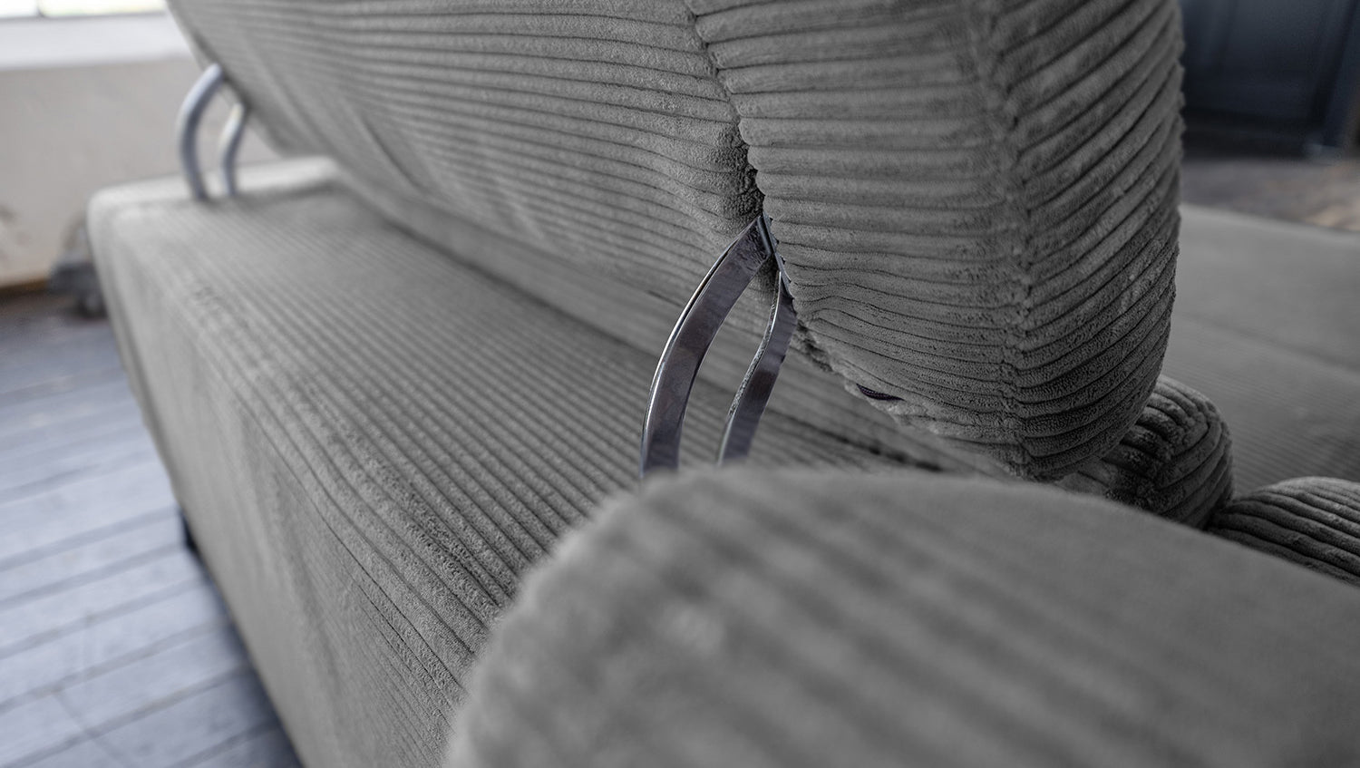KAWOLA Sofa LAISKA Ecksofa Relaxfunktion teilmotorisch Cord grau