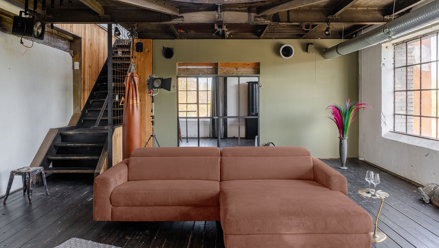 KAWOLA Sofa LAISKA Ecksofa Relaxfunktion teilmotorisch Cord rost