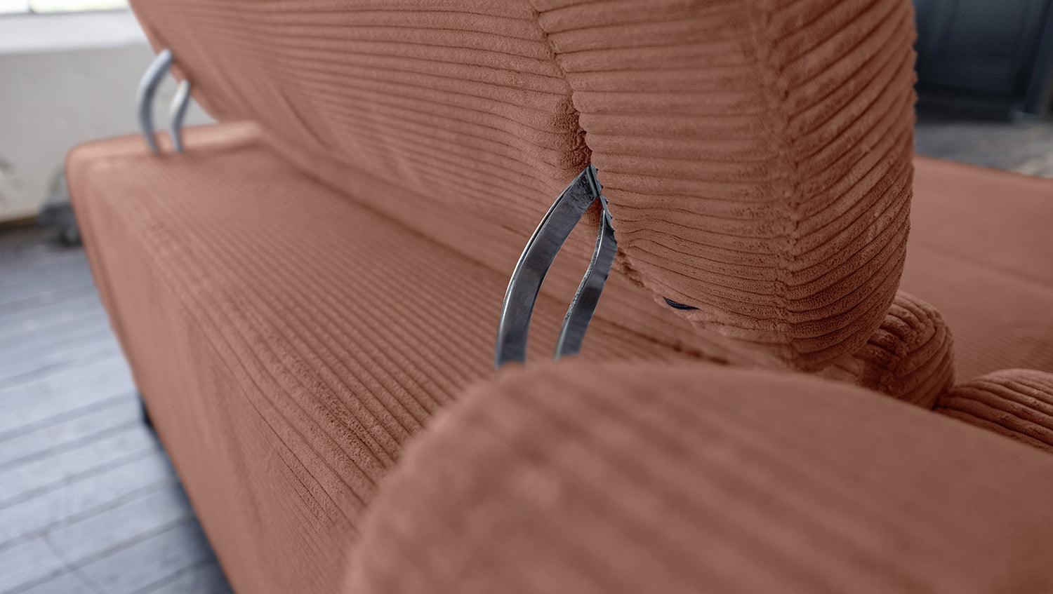 KAWOLA Sofa LAISKA Ecksofa Relaxfunktion teilmotorisch Cord rost