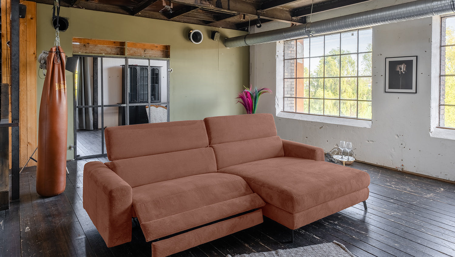 KAWOLA Sofa LAISKA Ecksofa Relaxfunktion teilmotorisch Cord rost, Rechts