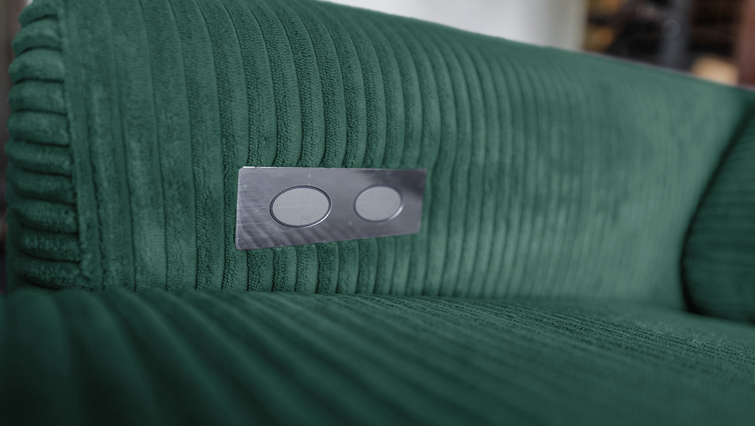 KAWOLA Sofa LAISKA Ecksofa Relaxfunktion teilmotorisch Cord smaragd