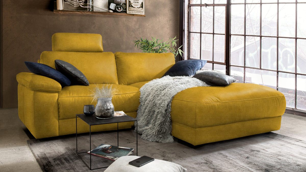 KAWOLA Sofa LOLA Ecksofa Stoff curry mit motorischer Relaxfunktion, 233 x 178, Rechts