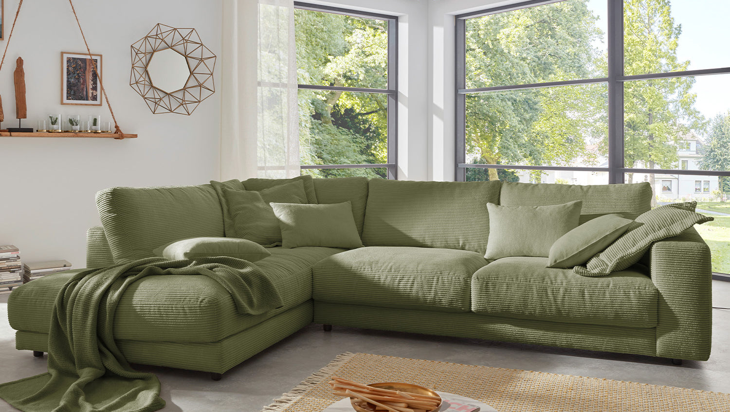 KAWOLA Sofa MADELINE Ecksofa mit Recamiere Cord olivgrün