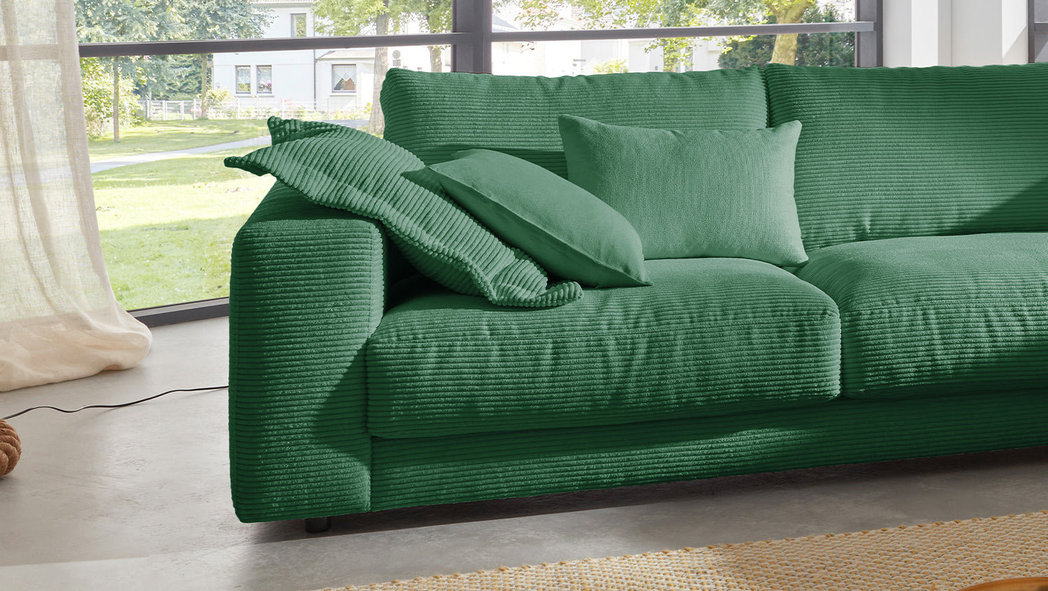KAWOLA Sofa MADELINE Ecksofa mit Recamiere Cord smaragd