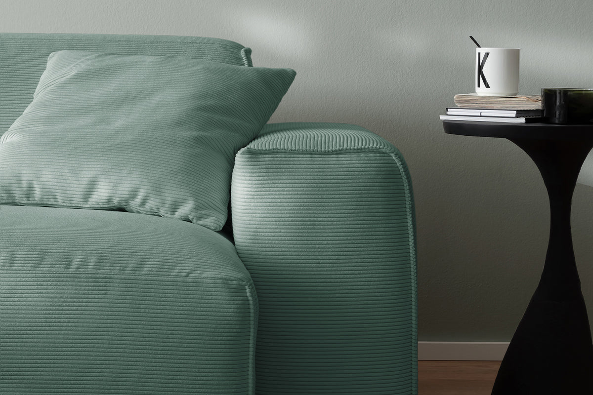 KAWOLA Sofa RANI 3-Sitzer Feincord grün