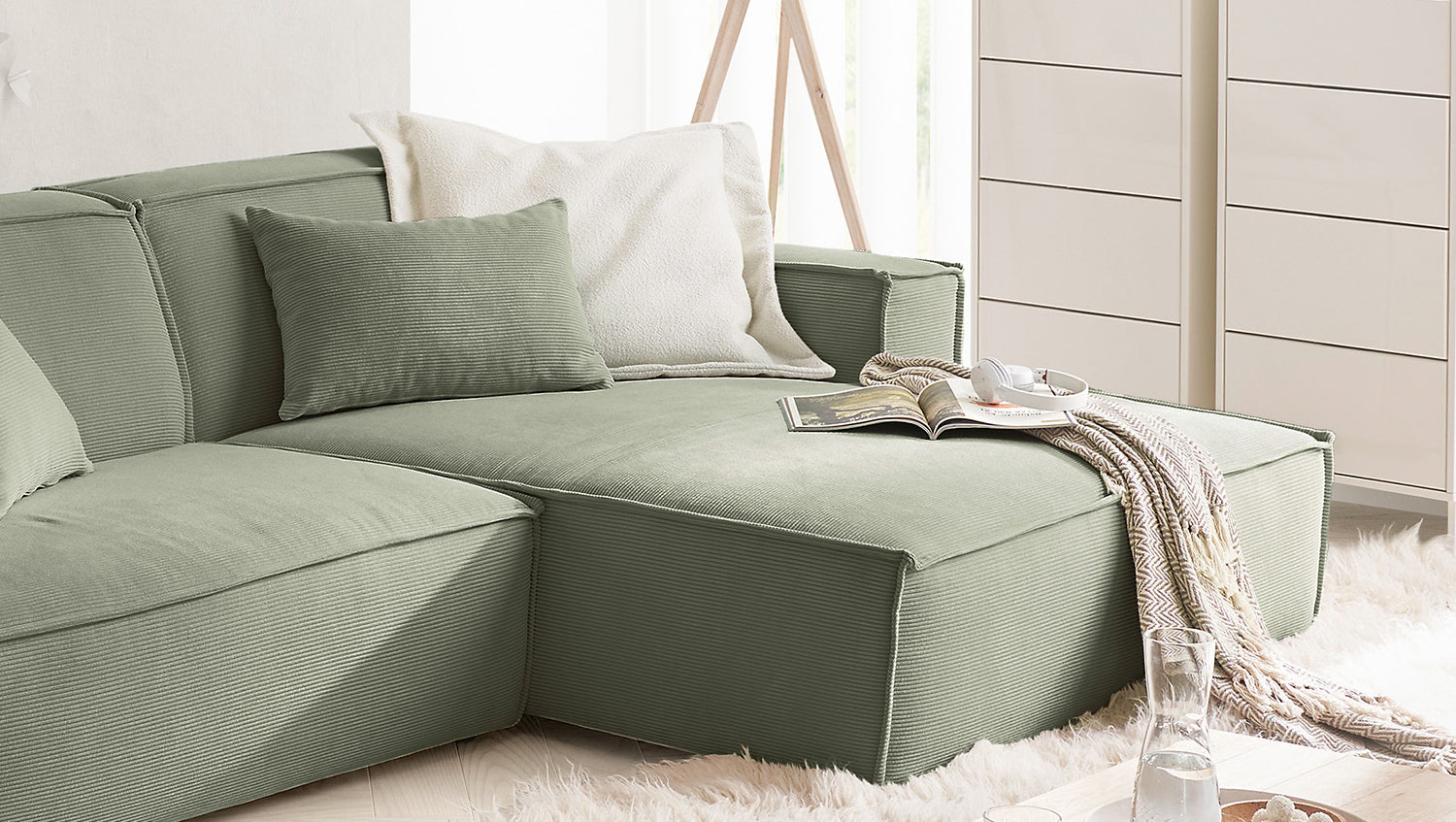 KAWOLA Sofa SAMU Ecksofa Feincord olivgrün