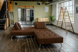 KAWOLA Sofa WIOLO Schlafsofa Daybed mit Hocker Leder dunkelbraun