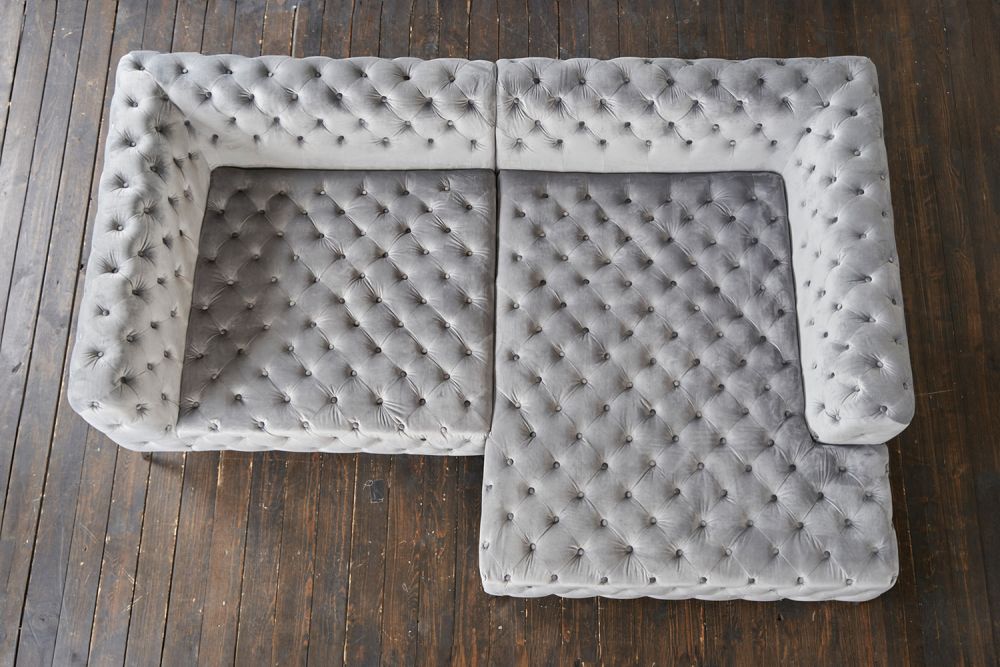 B-Ware KAWOLA Sofa NARLA Ecksofa Chesterfield Stoff velvet silber Recamiere rechts