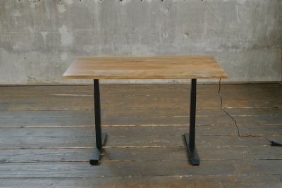 Vorschau: KAWOLA Schreibtisch LORA elektrisch höhenverstellbar mit Baumkante massiv Vorschau: KAWOLA Schreibtisch LORA elektrisch höhenverstellbar mit Baumkante massiv