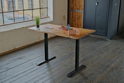 Vorschau: KAWOLA Schreibtisch LORA elektrisch höhenverstellbar mit Baumkante massiv Vorschau: KAWOLA Schreibtisch LORA elektrisch höhenverstellbar mit Baumkante massiv