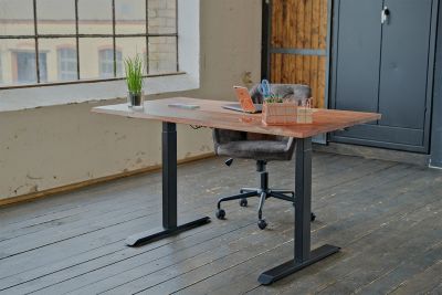 Vorschau: KAWOLA Schreibtisch LORA elektrisch höhenverstellbar mit Baumkante Nussbaumfarben massiv Vorschau: KAWOLA Schreibtisch LORA elektrisch höhenverstellbar mit Baumkante Nussbaumfarben massiv